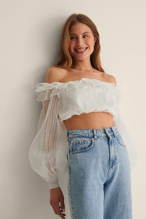 White Beskåret Bluse Med Rysjedetaljer