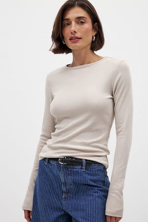 Image 4 of 5