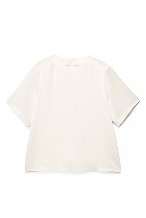 Cream Satin Shoulder Pad T-shirt