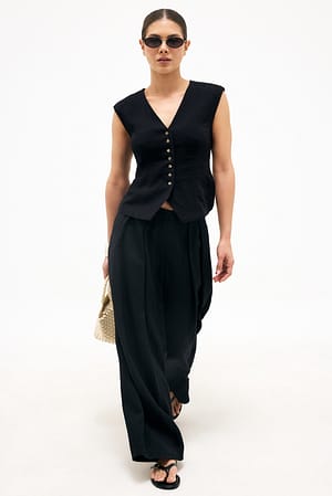 Black Formet vest