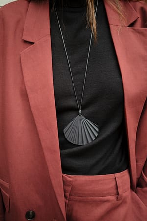 Black Muschel-Anhänger-Halskette