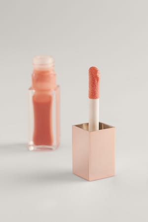Peachy Beige Shimmery Lipgloss