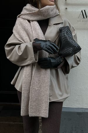 Light Taupe Kurzer PU-Mantel
