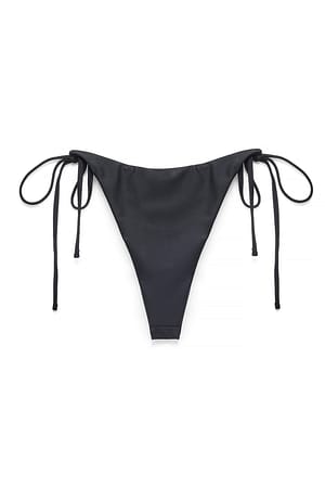 Black Bikini-Höschen mit seitlicher Schnürung
