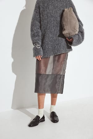 Image 2 of 4