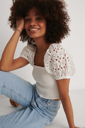 White Top con bordado inglés y mangas abullonadas orgánico