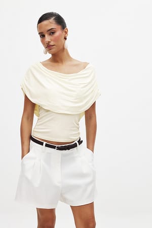 Image 2 of 6