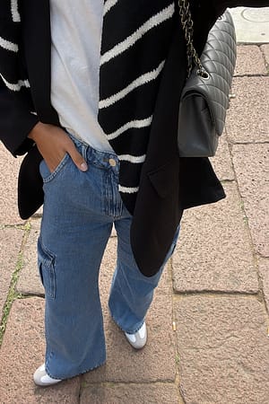 Light Blue Jeans mit Taschendetail
