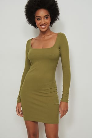Khaki Geripptes Minikleid mit eckigem Ausschnitt