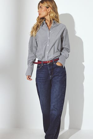 Dark Blue Gerade geschnittene Jeans mit mittlerer Taille