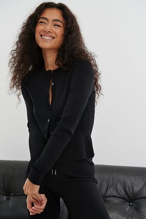 Image 4 of 5