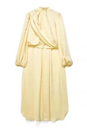 Butter Cape Detail Volume Top