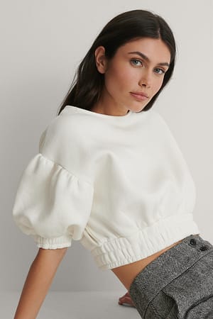 Ecru Kurzer Sweater Mit Ballonärmeln