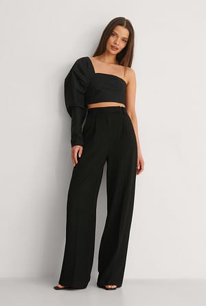Black Einärmel-Crop-Top