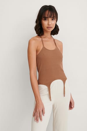 Camiseta de tirantes con cuello halter