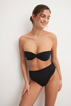 Black Bikinitrusse med snoning