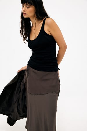 Image 3 of 6