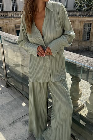 Pistachio Chemise plissée ample
