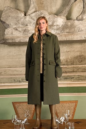 Image 4 of 7