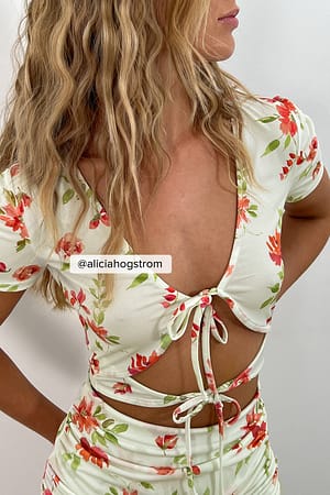 Flower Print Wrap Detail Short Sleeve Top