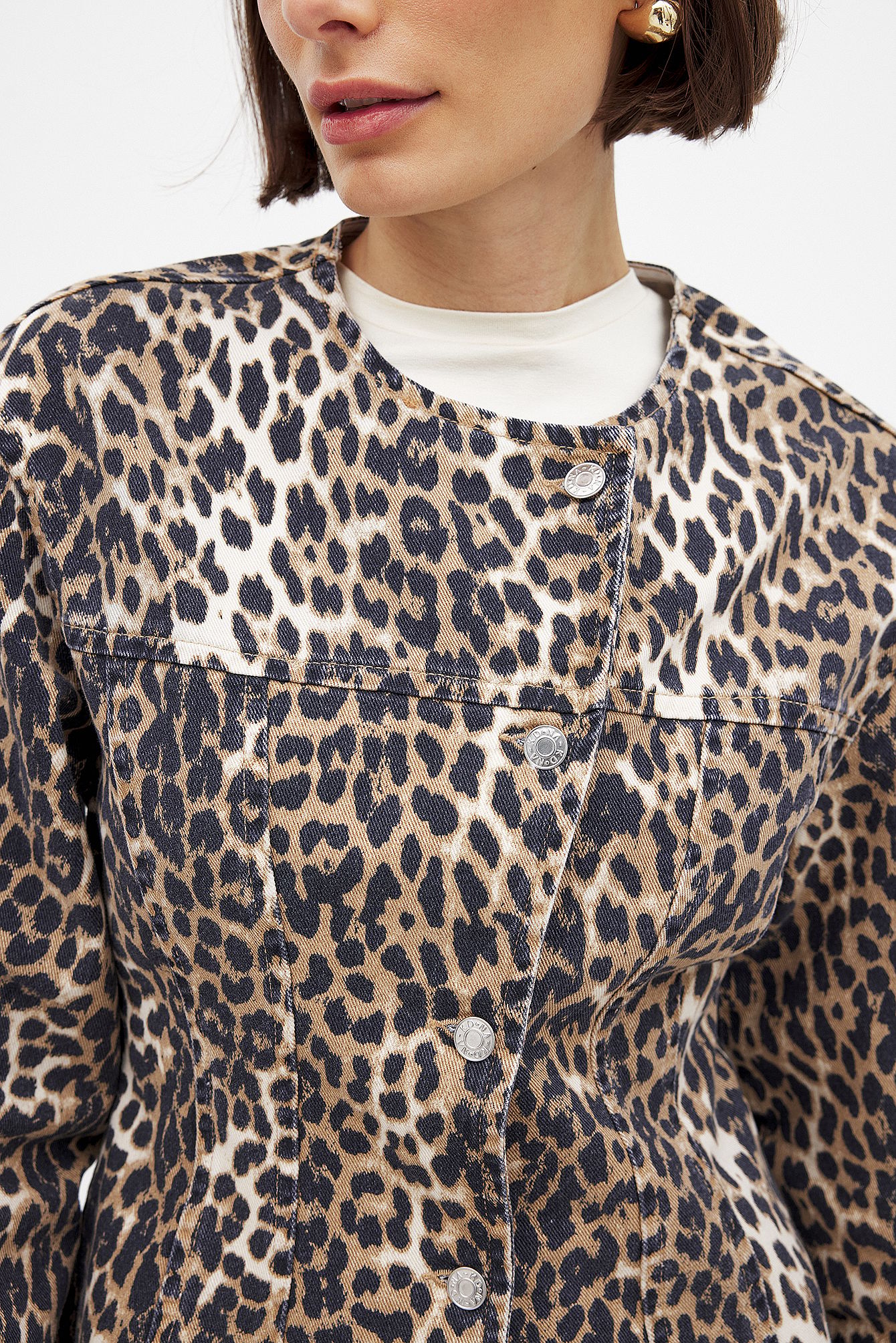 Leopard Denimjacka med markerad midja