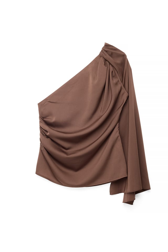 Brown Topp med en axel