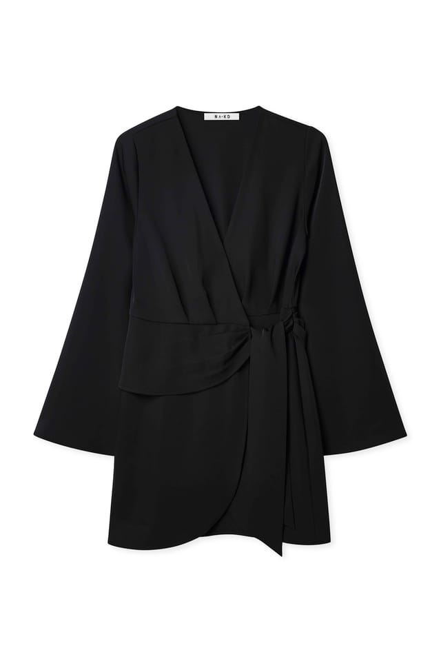Black Minikleid mit überlappendem Wickelausschnitt