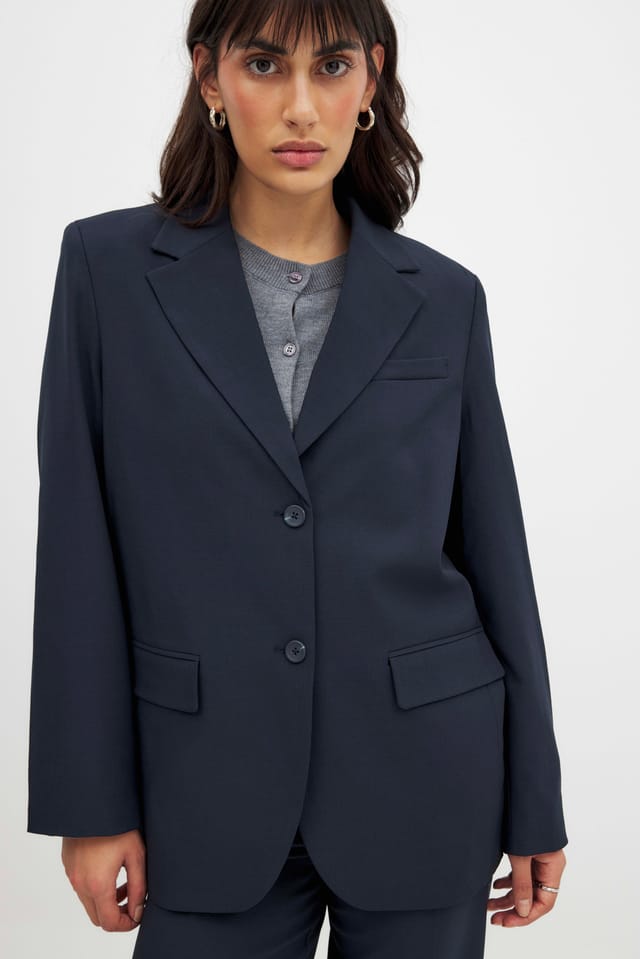 Navy Oversized Blazer