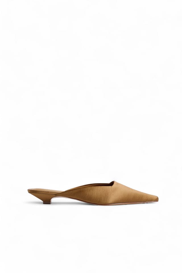 Brown Squared Cut Kitten Heels