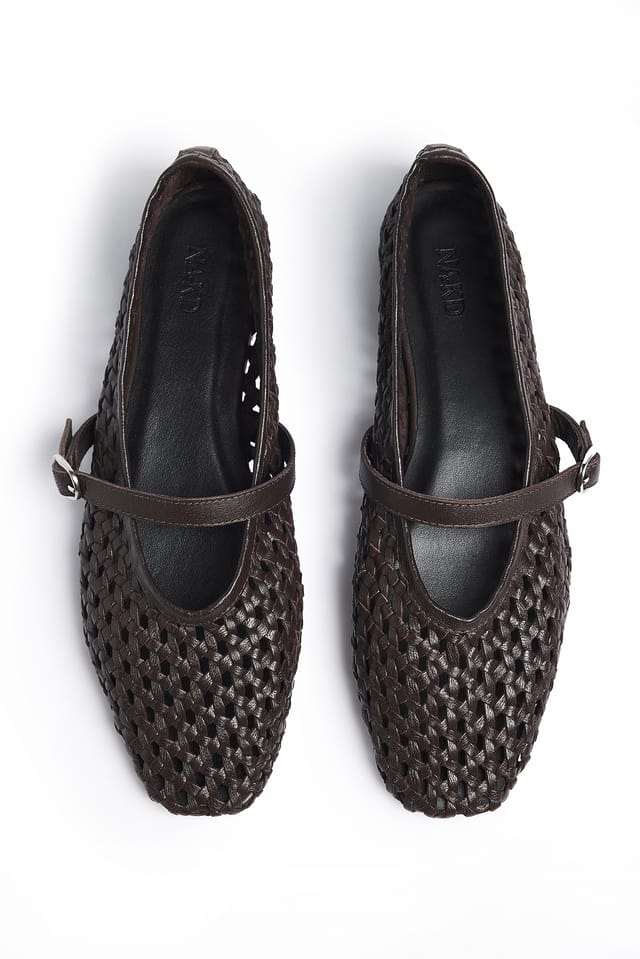 DK Brown Ballerinas aus gewebtem Leder