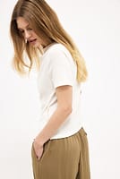 Go to image 2 of 6