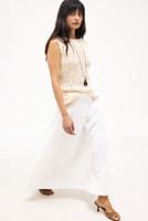 Go to image 1 of 4