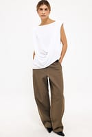 Go to image 1 of 3
