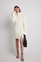 Go to image 1 of 4