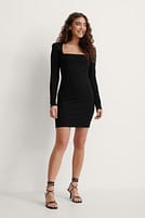 Go to image 1 of 4
