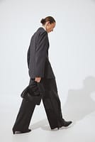 Go to image 2 of 7