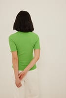 Go to image 2 of 4