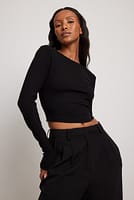Go to image 2 of 4