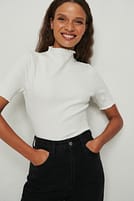 Go to image 1 of 4