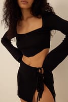 Go to image 1 of 4