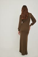 Go to image 2 of 4