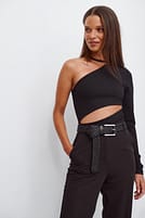 Go to image 1 of 4