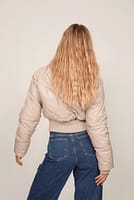Gå till bild 4 av 5