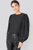 Go to image 1 of 4