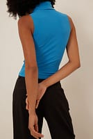 Go to image 1 of 4
