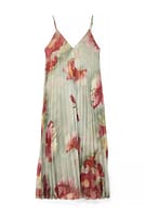Go to image 2 of 8