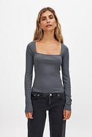 Go to image 1 of 4