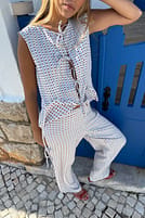 Go to image 1 of 7