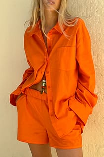 Pantalón corto con cintura elástica