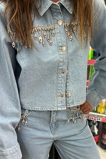 Bauchfreie Jeansjacke